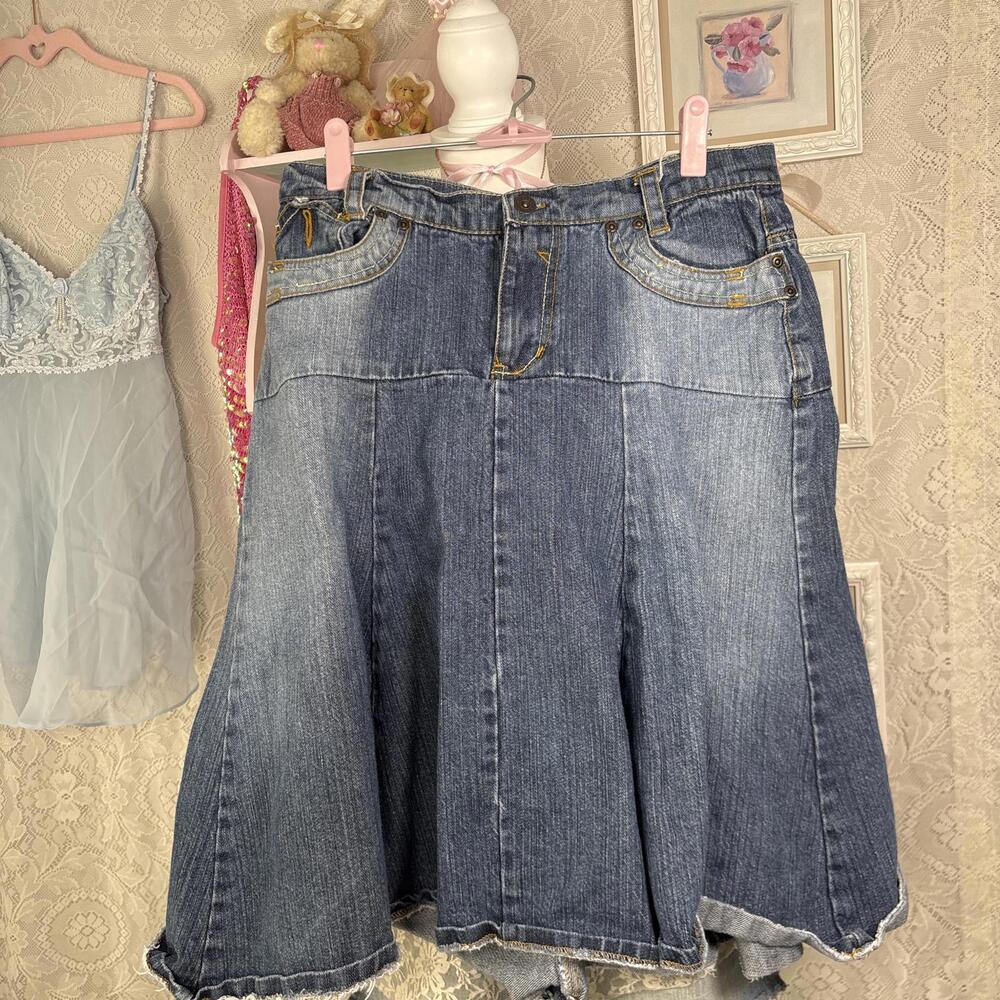 y2k light wash distressed‎ denim midi skirt